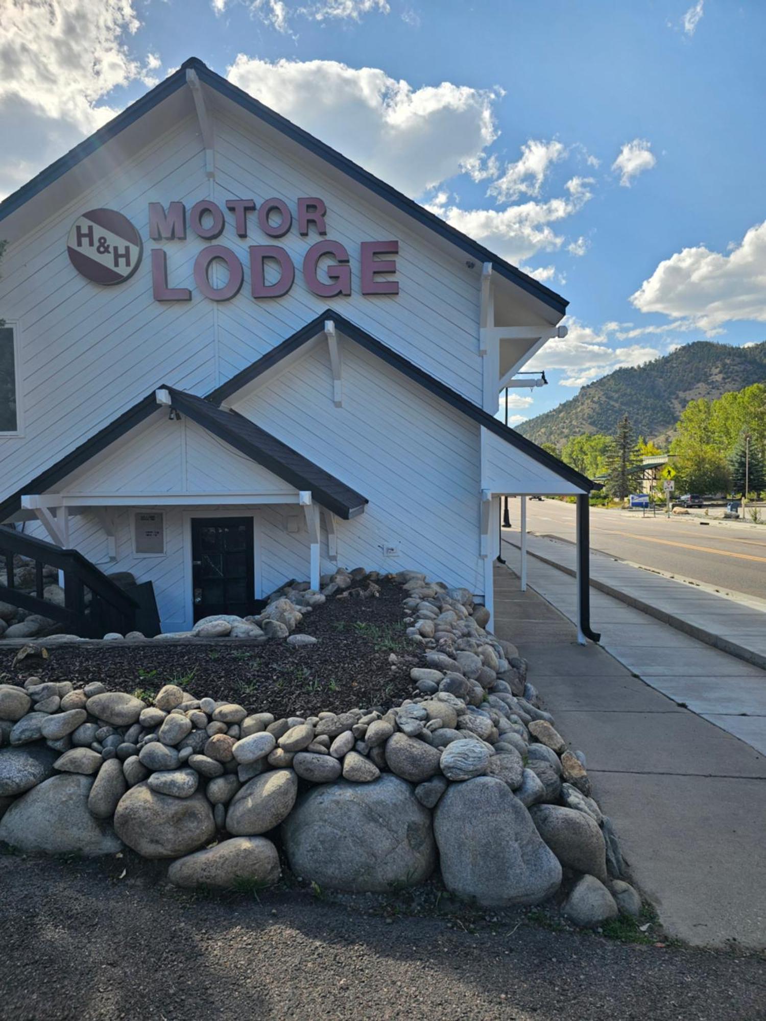H&H Motor Lodge ไอดาโฮสปริงส์ ภายนอก รูปภาพ